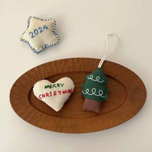 Christmas tree ornament-1