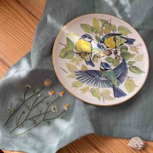 4x Linen napkins with hand embroidery are great table decorations for your family's happy moments. Unique Gift with lovely hand embroidery. 2