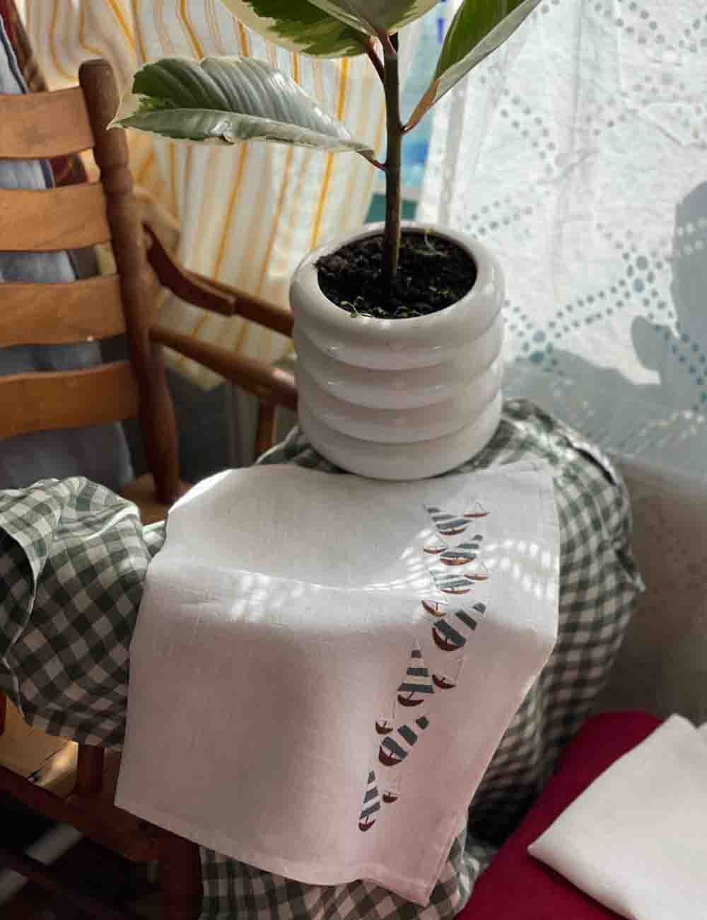 Unique Hand-Embroidered Linen Napkins in 90s Style for Your Table 3