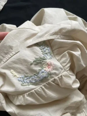 hand embroidery back side