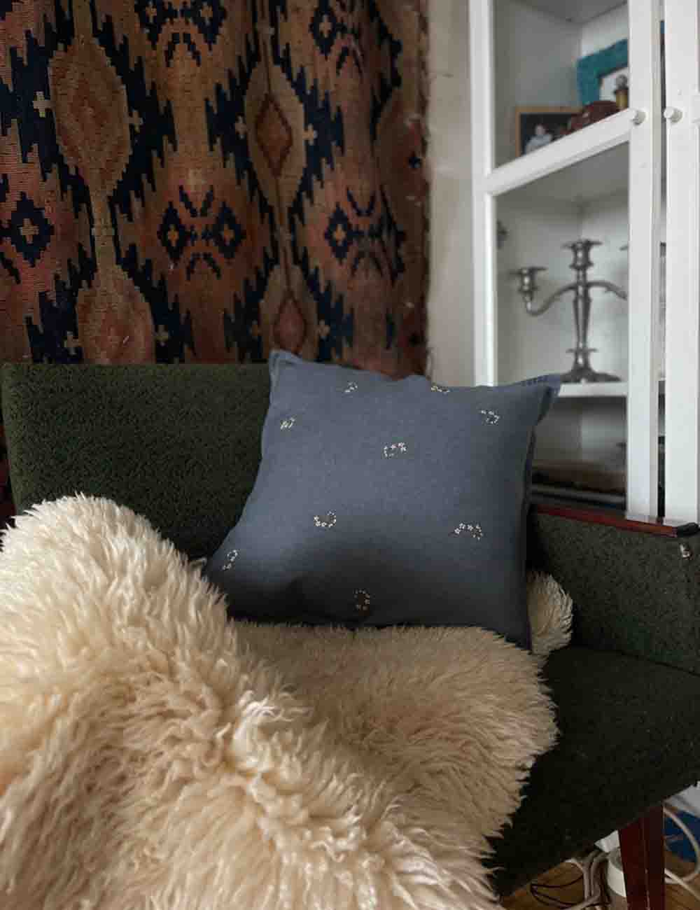 Hand Embroidered Linen Pillow Cover; Pillowcase - Image 2
